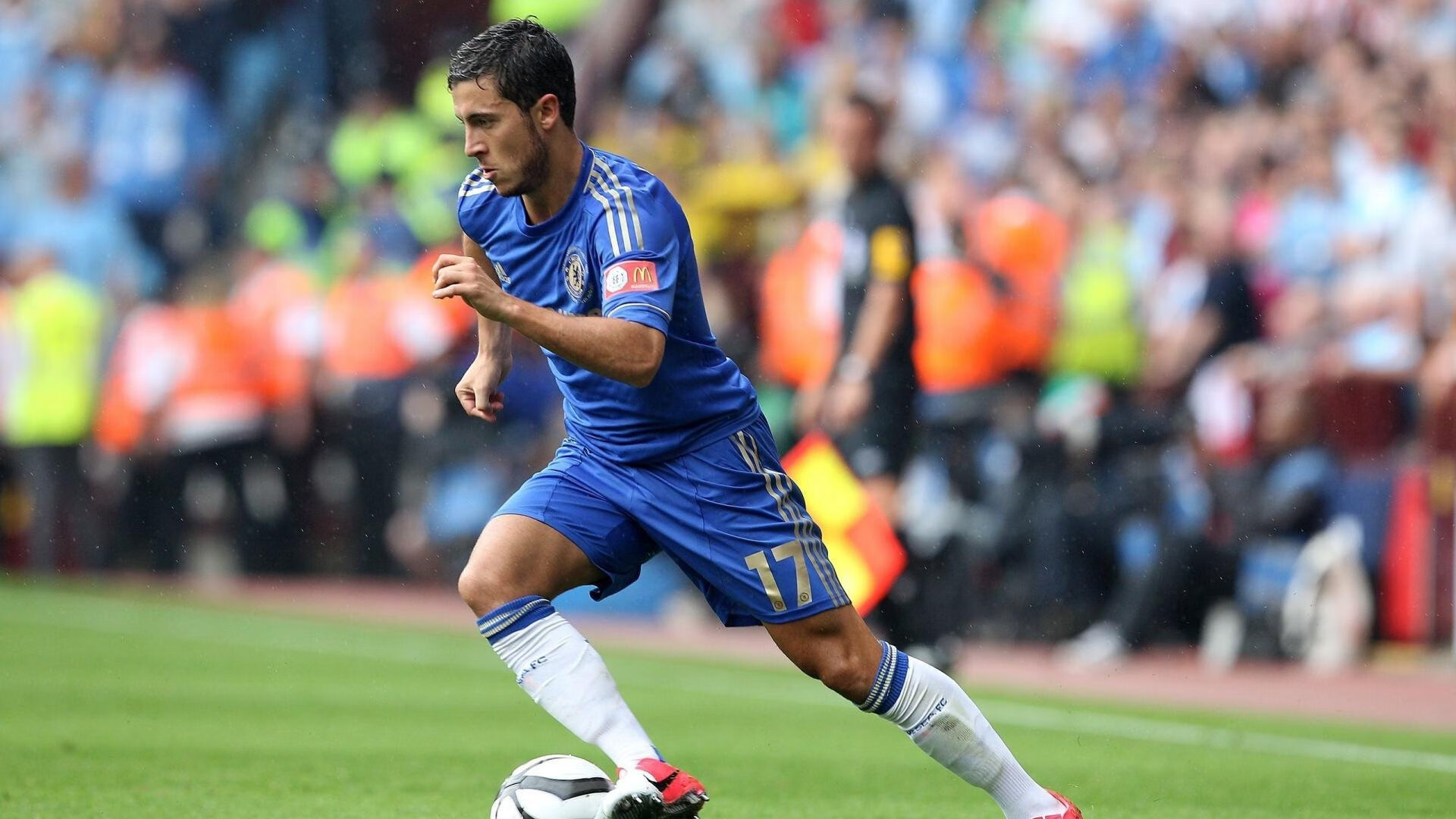 乐鱼电竞在线平台-拉齐奥中路组织串联有效制造机会，拉齐奥足球俱乐部的辉煌时期